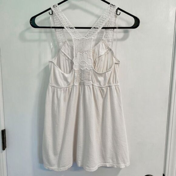 Sound & Matter White Crochet Lace Racerback Boho Tank Top - Picture 2 of 4